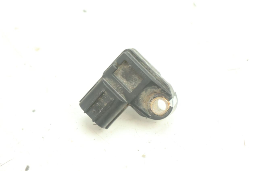 photo de LUCHTDRUKSENSOR YAMAHA YZF R6 600 (2008 - 2009) - Andere kijkhoek