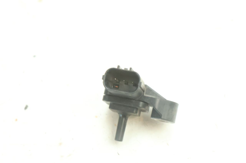photo de LUCHTDRUKSENSOR YAMAHA YZF R6 600 (2008 - 2009) - Technische close-up