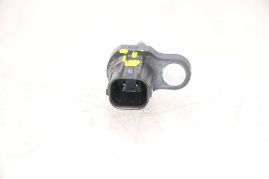 photo de LUCHTDRUKSENSOR YAMAHA YZF R6 600 (2008 - 2009) - Zoom op gebruiksstaat