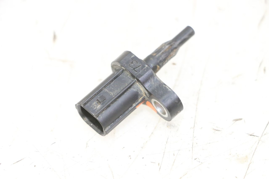 photo de LUCHTDRUKSENSOR YAMAHA YZF YZ-F 450 (2014 - 2016) - Andere kijkhoek