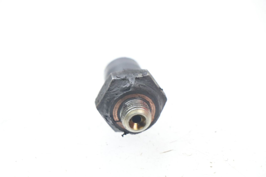 photo de OLIEDRUKSENSOR PIAGGIO BEVERLY 500 (2003 - 2007) - Detail van het onderdeel