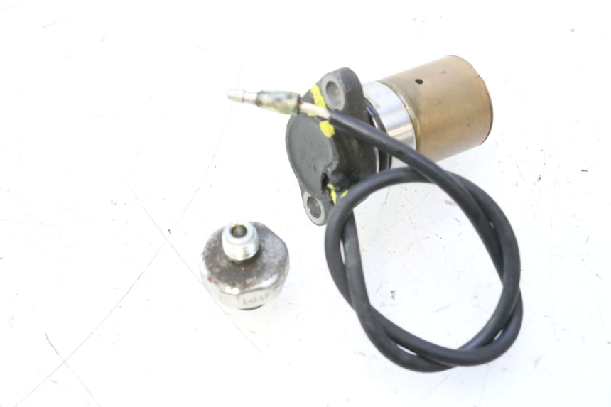 photo de OLIEDRUKSENSOR SUZUKI BURGMAN EXECUTIVE ABS 650 (2006 - 2012) - Markeringen en referenties