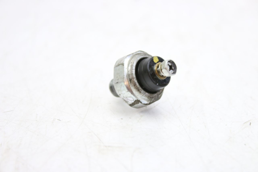 photo de OLIEDRUKSENSOR HONDA CBF 500 (2004 - 2007) - Hoofdaanzicht