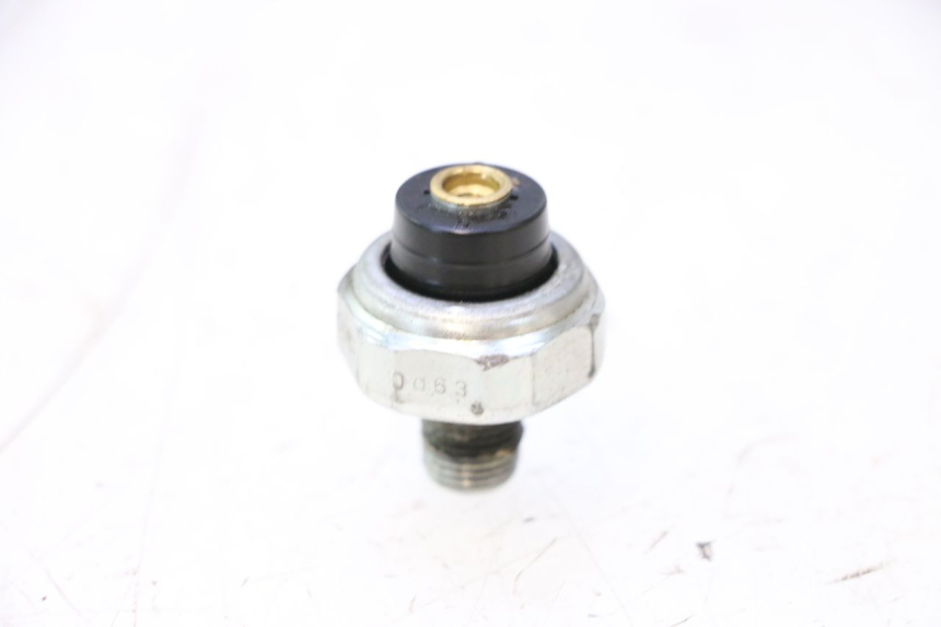 photo de OLIEDRUKSENSOR KAWASAKI ER-6 ER6 N 650 (2005 - 2009) - Hoofdaanzicht