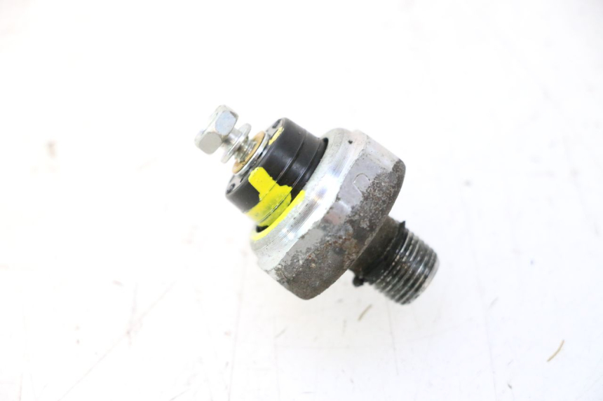 photo de OLIEDRUKSENSOR HONDA FJS SILVER WING SILVERWING 400 (2005 - 2008) - Hoofdaanzicht