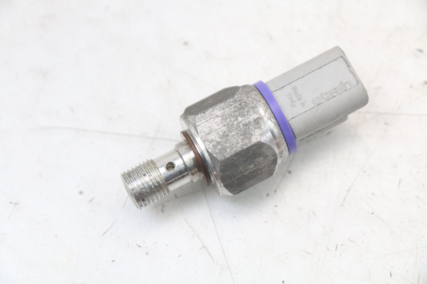 photo de OLIEDRUKSENSOR REMMEN PIAGGIO MP3 HPE 350 (2018 - 2020) - Hoofdaanzicht