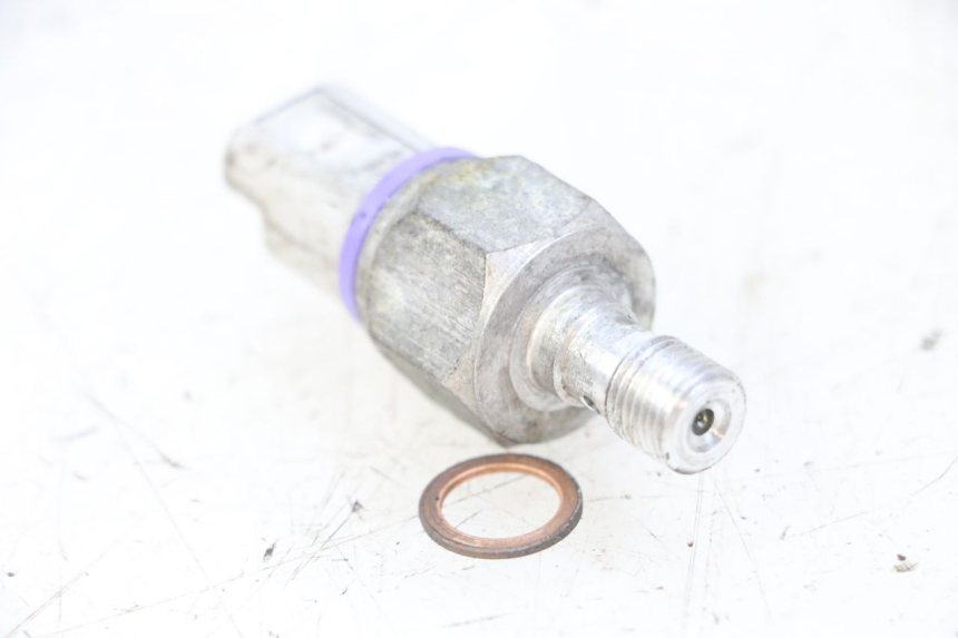 photo de OLIEDRUKSENSOR REMMEN PIAGGIO MP3 LT 300 (2010 - 2016) - Detail van het onderdeel