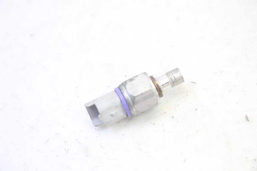 photo de OLIEDRUKSENSOR REMMEN PIAGGIO MP3 500 (2016 - 2018) - Andere kijkhoek