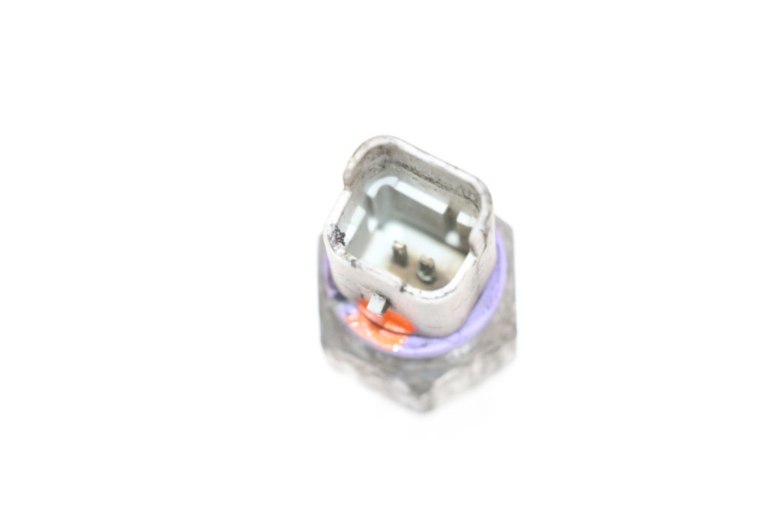 photo de OLIEDRUKSENSOR REMMEN PIAGGIO MP3 RL 250 (2006 - 2010) - Zoom op gebruiksstaat
