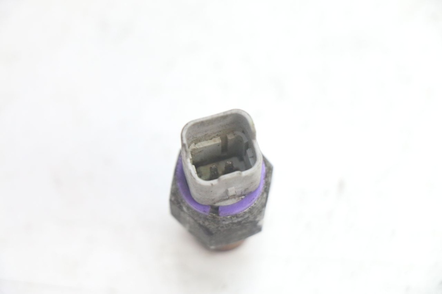 photo de OLIEDRUKSENSOR REMMEN PIAGGIO MP3 125 (2006 - 2014) - Zoom op gebruiksstaat