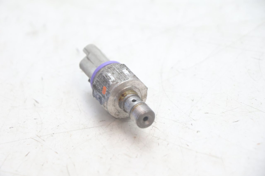 photo de OLIEDRUKSENSOR REMMEN PIAGGIO MP3 125 (2006 - 2014) - Zoom op gebruiksstaat