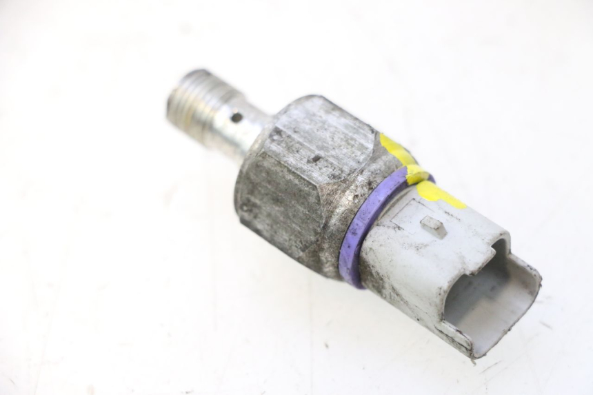 photo de OLIEDRUKSENSOR REMMEN PIAGGIO MP3 500 (2011 - 2015) - Andere kijkhoek