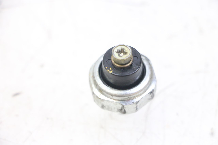 photo de OLIEDRUKSENSOR SUZUKI GS GSE 500 (2001 - 2003) - Andere kijkhoek