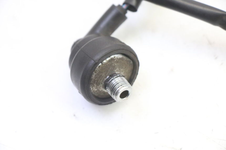 photo de OLIEDRUKSENSOR HONDA NTV DEAUVILLE 650 (2001 - 2006) - Detail van het onderdeel