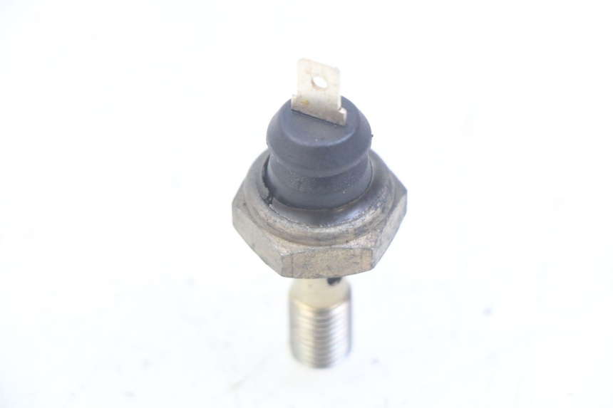 photo de OLIEDRUKSENSOR TRIUMPH SPRINT ST 955 (1999 - 2001) - Detail van het onderdeel