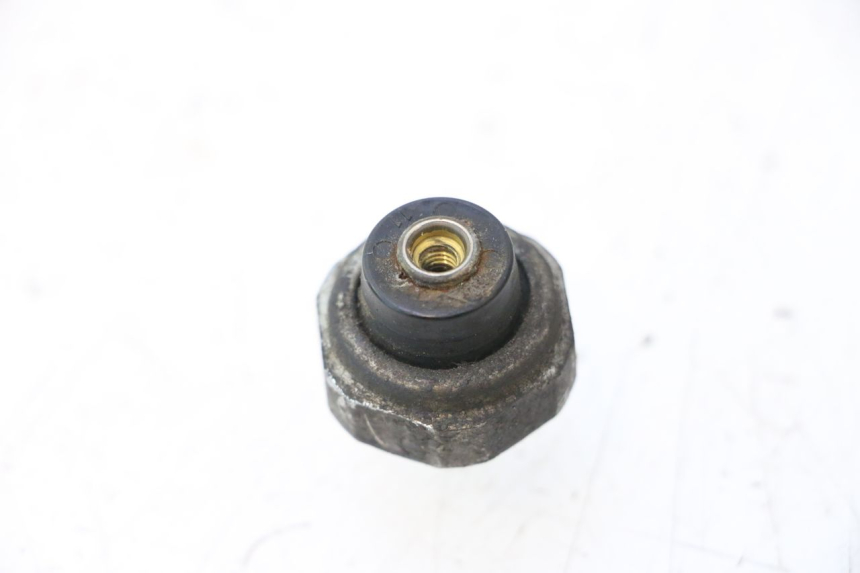 photo de OLIEDRUKSENSOR SUZUKI SV S 650 (2003 - 2009) - Detail van het onderdeel