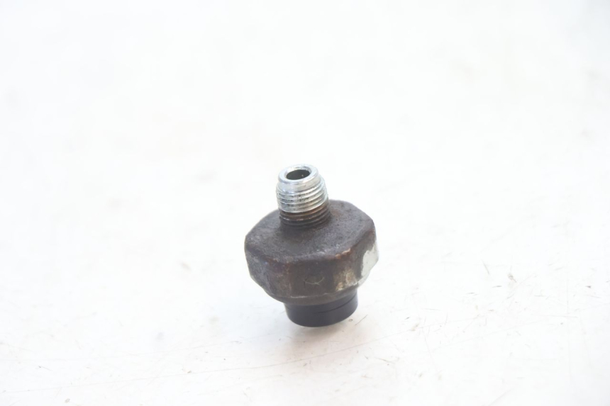 photo de OLIEDRUKSENSOR SUZUKI SV S 650 (1999 - 2002) - Detail van het onderdeel