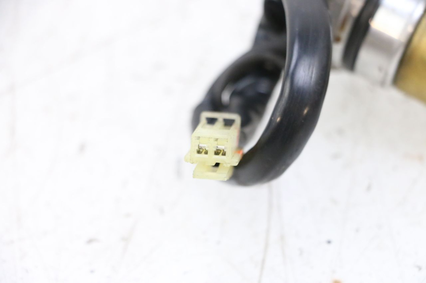 photo de OLIEDRUKSENSOR YAMAHA TDM ABS 900 (2002 - 2014) - Zoom op gebruiksstaat