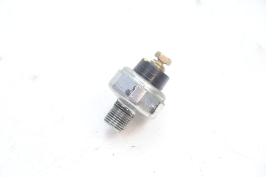 photo de OLIEDRUKSENSOR HONDA VFR FI RC46 800 (1998 - 2001) - Detail van het onderdeel
