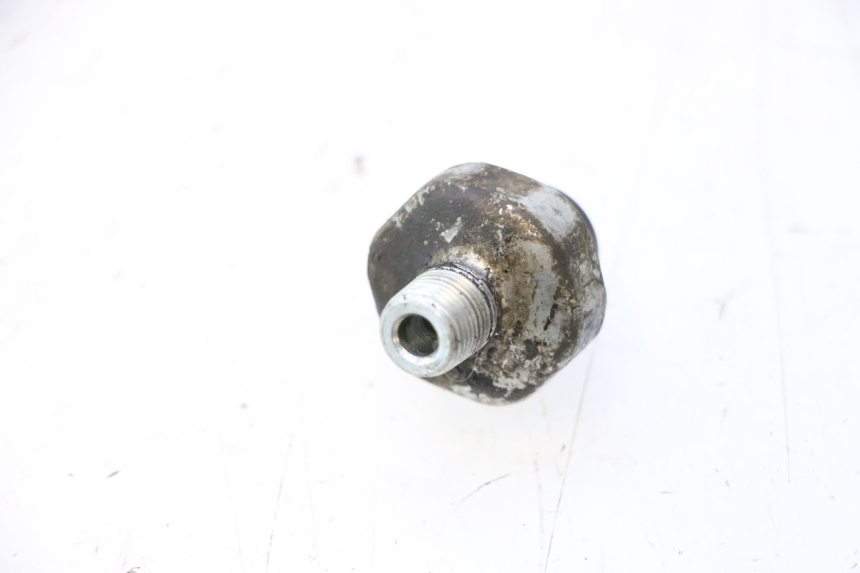 photo de OLIEDRUKSENSOR HONDA XRV AFRICA TWIN 750 (1990 - 1992) - Detail van het onderdeel
