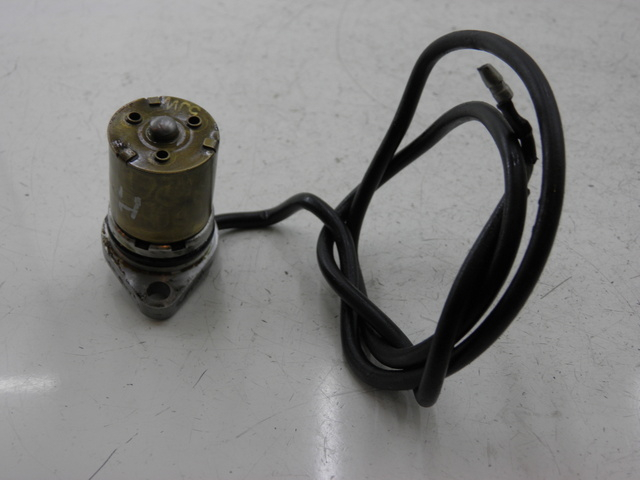 photo de OLIEDRUKSENSOR YAMAHA FJR 1300 (2004 - 2005) - Overzicht