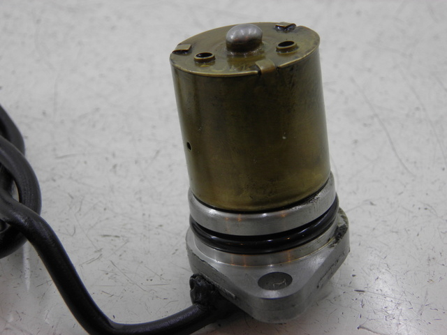 photo de OLIEDRUKSENSOR YAMAHA FJR 1300 (2004 - 2005) - Gecontroleerd onderdeel