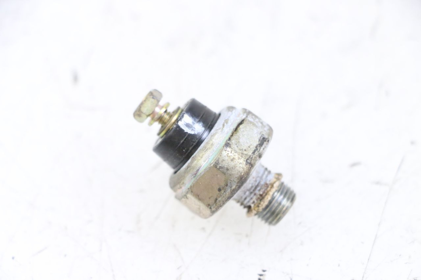 photo de OLIEDRUKSENSOR KAWASAKI ZR 7 750 (1999 - 2004) - Hoofdaanzicht