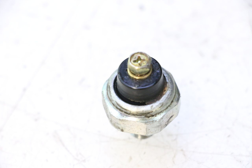photo de OLIEDRUKSENSOR KAWASAKI ZZR 600 (1995 - 2004) - Hoofdaanzicht