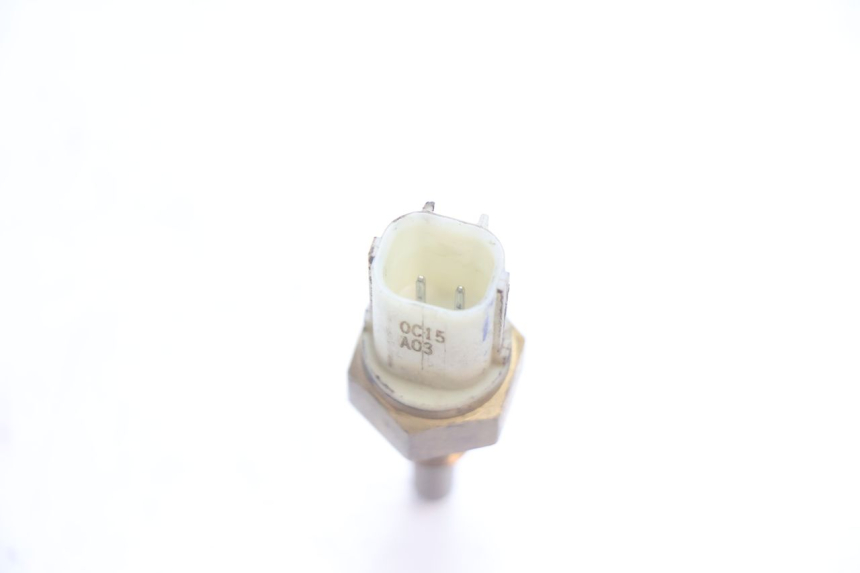 photo de MOTOR TEMPERATUURSENSOR HONDA CRF CR-F 125 (2020 - 2021) - Zoom op gebruiksstaat