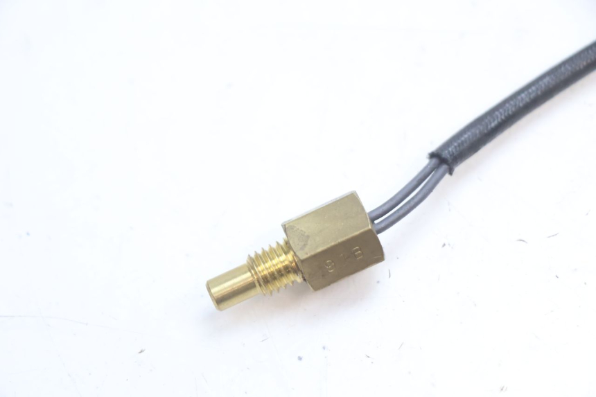photo de MOTORTEMPERATUURSENSOR PEUGEOT KISBEE 2T 50 (2018 - 2022) - Detail van het onderdeel