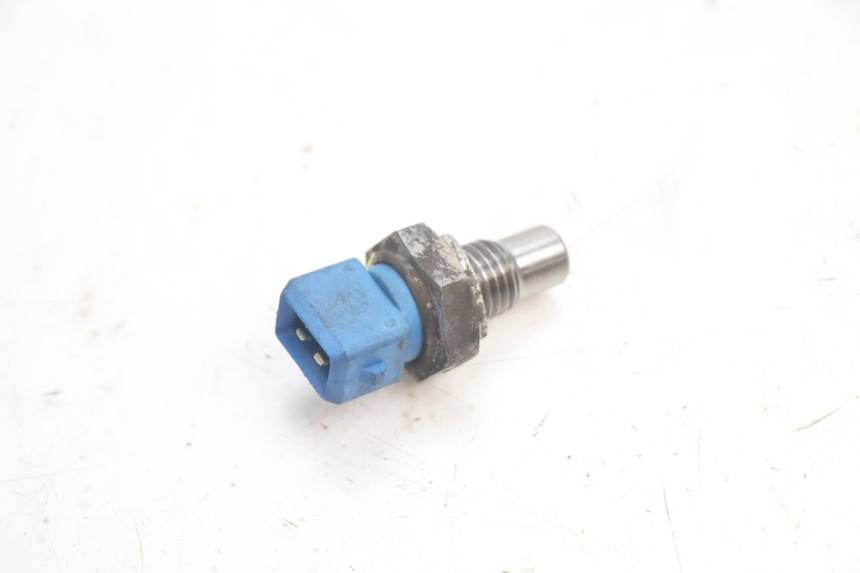 photo de MOTOR TEMPERATUURSENSOR PIAGGIO ZIP 4T 50 (2018 - 2020) - Andere kijkhoek
