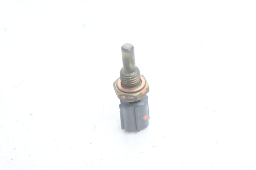 photo de WATERTEMPERATUURSENSOR SUZUKI BURGMAN EXECUTIVE ABS 650 (2006 - 2012) - Andere kijkhoek