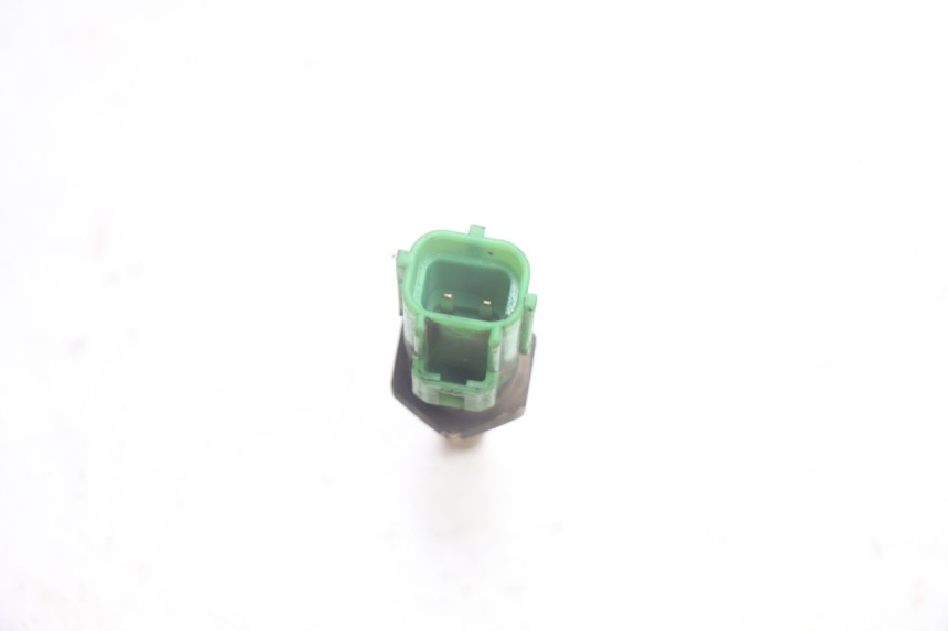 photo de WATERTEMPERATUURSENSOR SUZUKI BURGMAN EXECUTIVE ABS 650 (2006 - 2012) - Zoom op gebruiksstaat