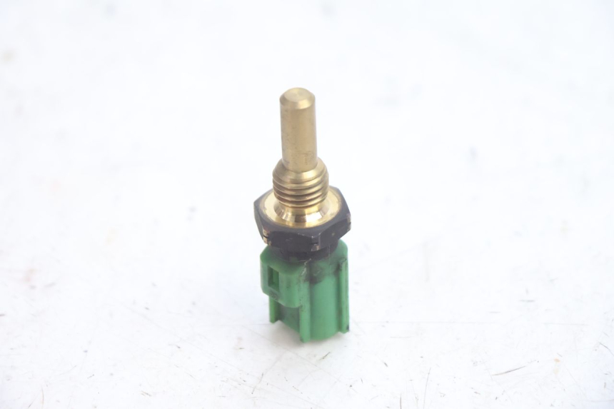 photo de WATERTEMPERATUURSENSOR SUZUKI BURGMAN EXECUTIVE ABS 650 (2006 - 2012) - Andere kijkhoek