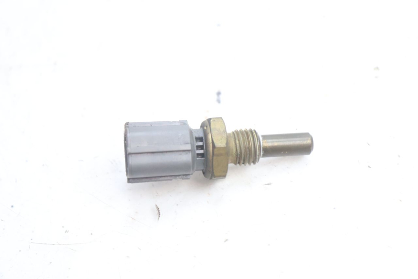 photo de WATERTEMPERATUURSENSOR SUZUKI BURGMAN EXECUTIVE ABS 650 (2006 - 2012) - Detail van het onderdeel