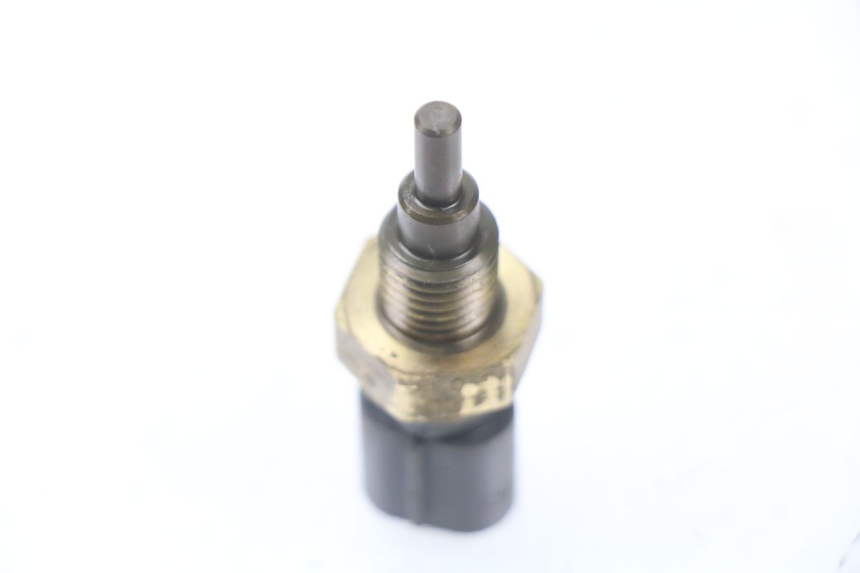 photo de WATERTEMPERATUURSENSOR HONDA CBR RR FIREBLADE 1000 (2006 - 2007) - Detail van het onderdeel