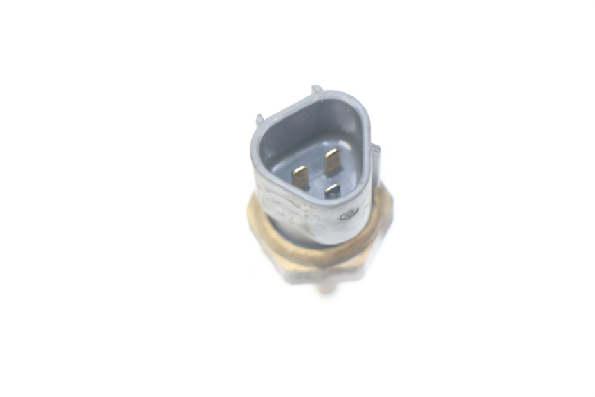 photo de WATERTEMPERATUURSENSOR HONDA CBRF CBR-F PC41 600 (2011 - 2013) - Detail van het onderdeel