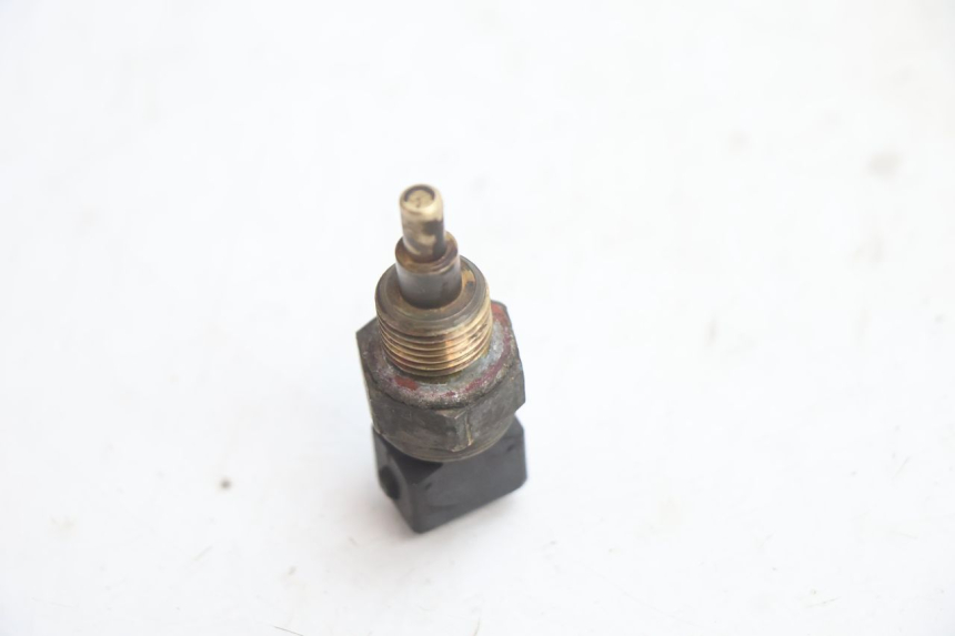 photo de WATERTEMPERATUURSENSOR HM HONDA CRM DERAPAGE RR 50 (2006 - 2017) - Zoom op gebruiksstaat