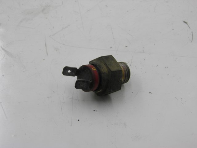 photo de WATERTEMPERATUURSENSOR DERBI GP MAX 250 (2006 - 2008) - Hoofdaanzicht