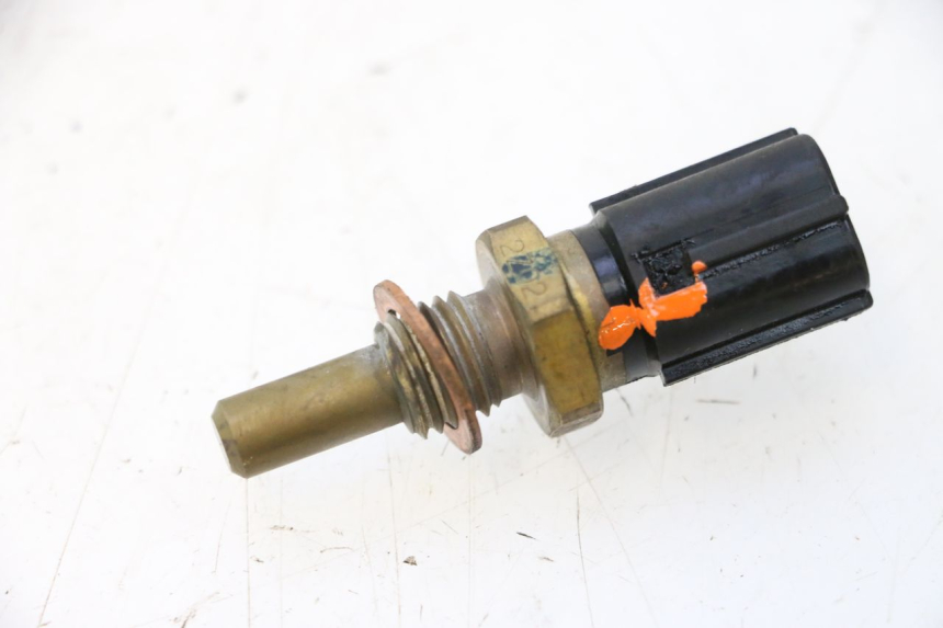 photo de WATERTEMPERATUURSENSOR YAMAHA FJR 1300 (2001 - 2005) - Hoofdaanzicht