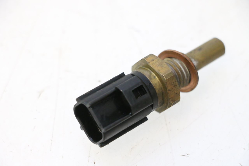 photo de WATERTEMPERATUURSENSOR YAMAHA FJR 1300 (2001 - 2005) - Zoom op gebruiksstaat