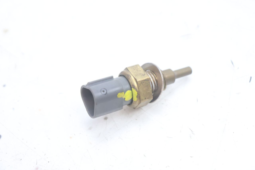 photo de WATERTEMPERATUURSENSOR HONDA FJS SILVER WING SILVERWING 400 (2005 - 2008) - Detail van het onderdeel
