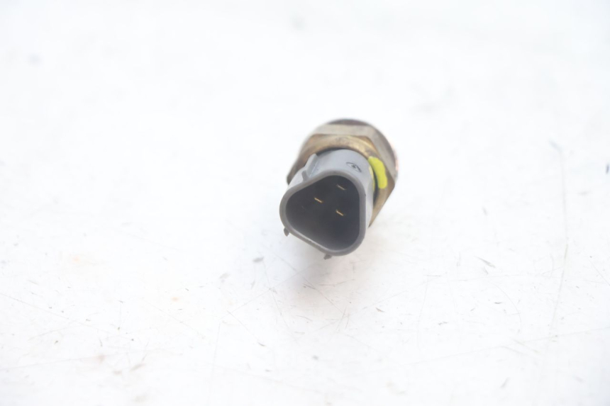 photo de WATERTEMPERATUURSENSOR HONDA FJS SILVER WING SILVERWING 400 (2005 - 2008) - Zoom op gebruiksstaat