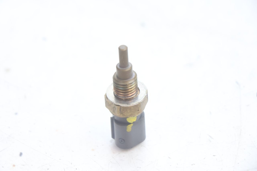 photo de WATERTEMPERATUURSENSOR HONDA FJS SILVER WING SILVERWING 400 (2005 - 2008) - Andere kijkhoek