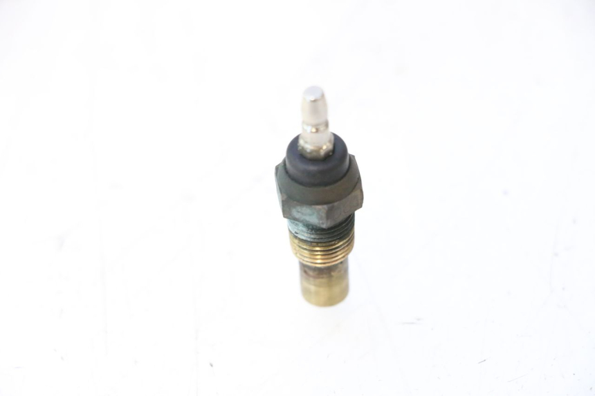 photo de WATERTEMPERATUURSENSOR KAWASAKI GPX F ZX750F 750 (1986 - 1990) - Detail van het onderdeel