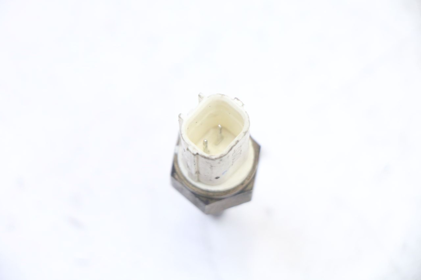 photo de WATERTEMPERATUURSENSOR KYMCO XCITING 500 (2007 - 2010) - Andere kijkhoek