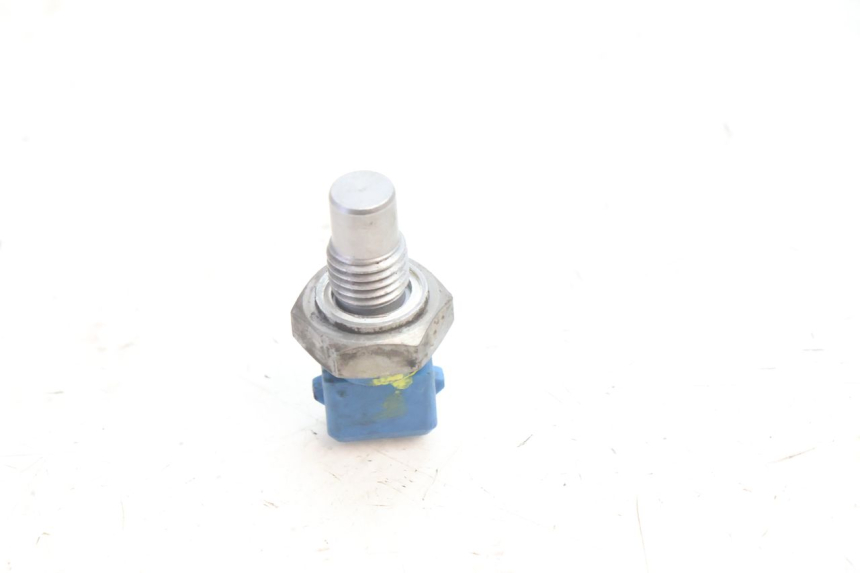 photo de WATERTEMPERATUURSENSOR PIAGGIO LIBERTY IGET 4T 50 (2021 - 2025) - Andere kijkhoek