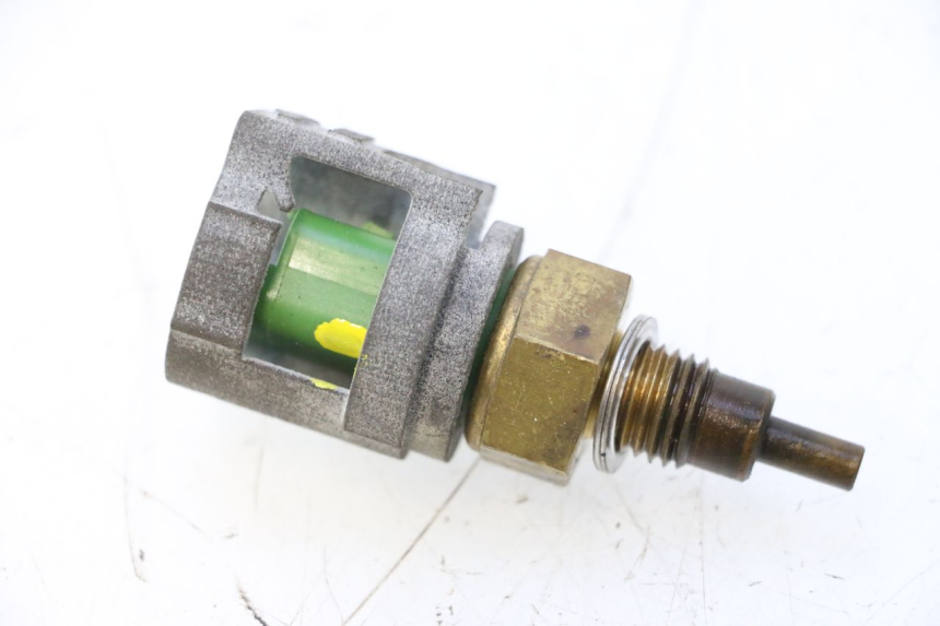 photo de WATER TEMPERATUURSENSOR PIAGGIO MP3 HPE 530 (2022 - 2026) - Detail van het onderdeel