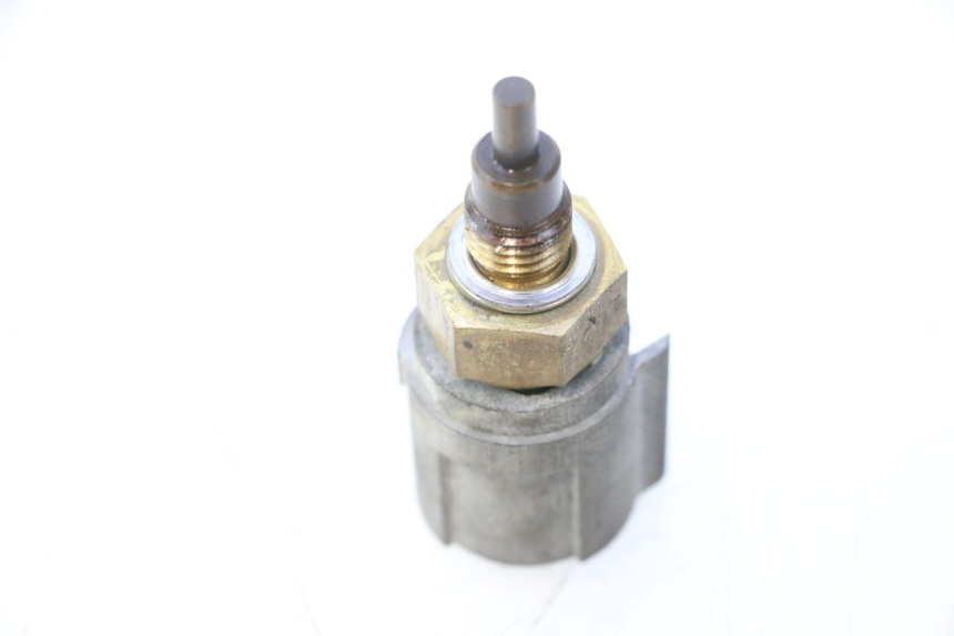 photo de WATER TEMPERATUURSENSOR PIAGGIO MP3 HPE 530 (2022 - 2026) - Zoom op gebruiksstaat