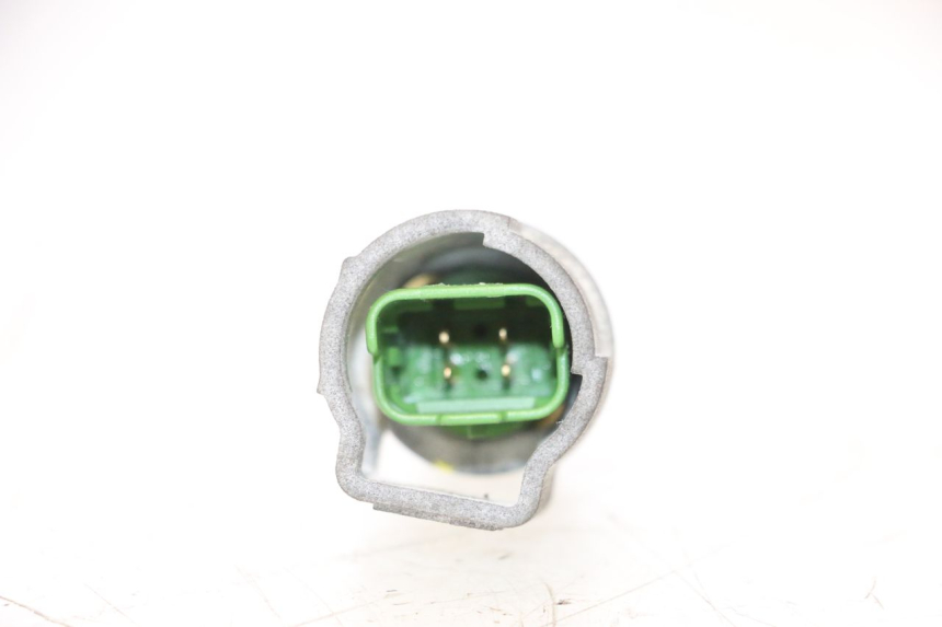 photo de WATER TEMPERATUURSENSOR PIAGGIO MP3 HPE 530 (2022 - 2026) - Andere kijkhoek